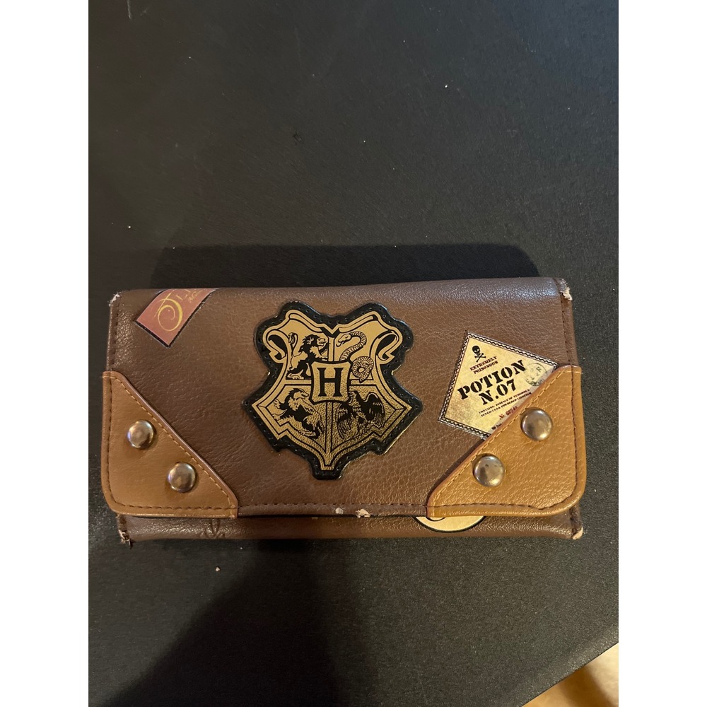 Harry Potter Hogwarts Trunk Trifold Wallet Brown Faux Leather Studded Graphic
